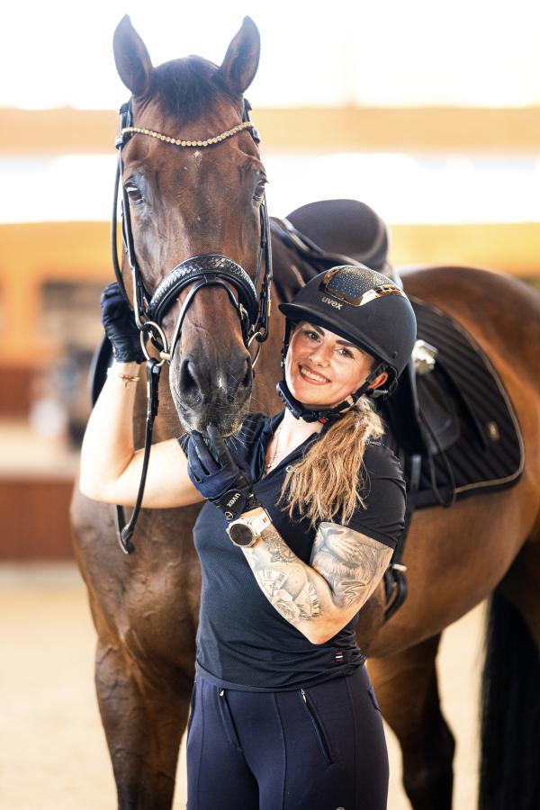 Douglas_Porsche-Diana_cAliceBenes